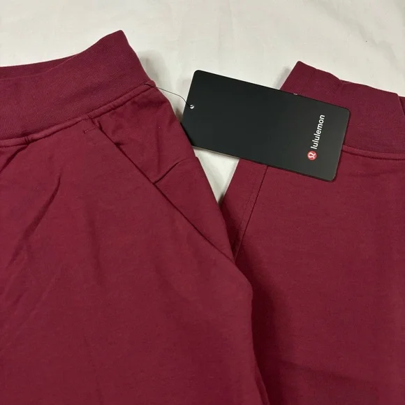 Lululemon City Sweat Jogger MLWI Mulled Wine Red Men’s Size Extra Small XS